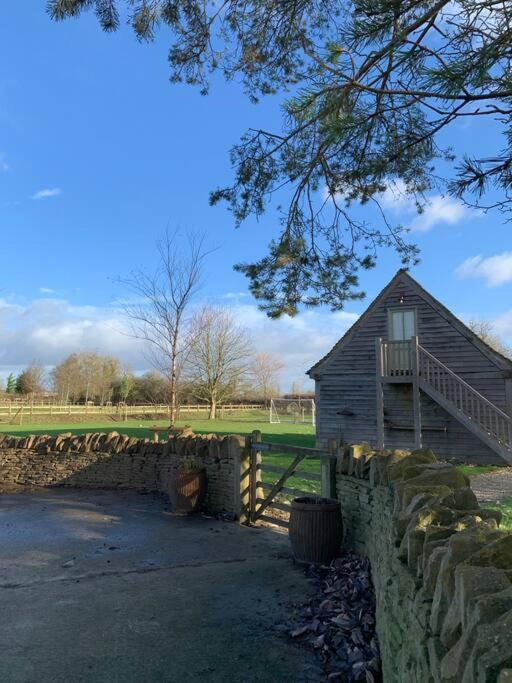 Ferienwohnung Annexe Near Malmesbury / Tetbury Hankerton Exterior foto